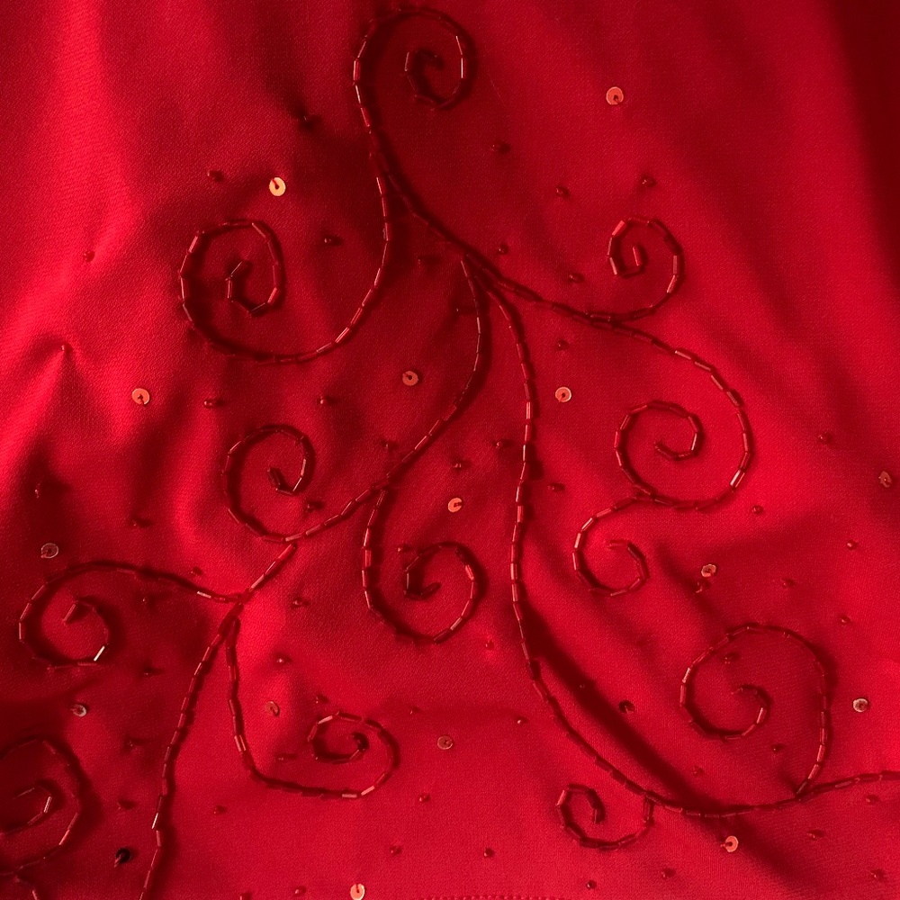 Red sequence pattern long evening dress - Picture 2 of 8